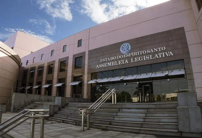 ALEES aprova reajuste salarial para o executivo e servidores estaduais