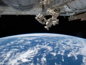 Corrida espacial: EUA admitem ter armas em órbita para conter "ameaças"