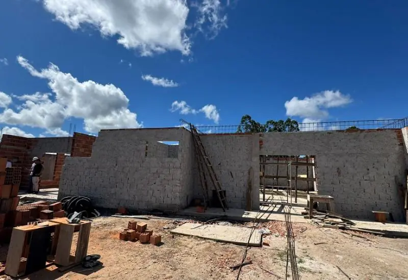 Obra do novo CRAS do bairro Canarinho chega 20% de execução em Pedro Canário