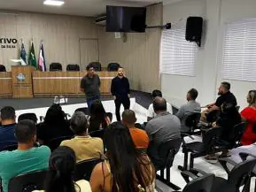 Prefeito Kleilson Rezende participa de culto de ação de graças com pastores em Pedro Canário