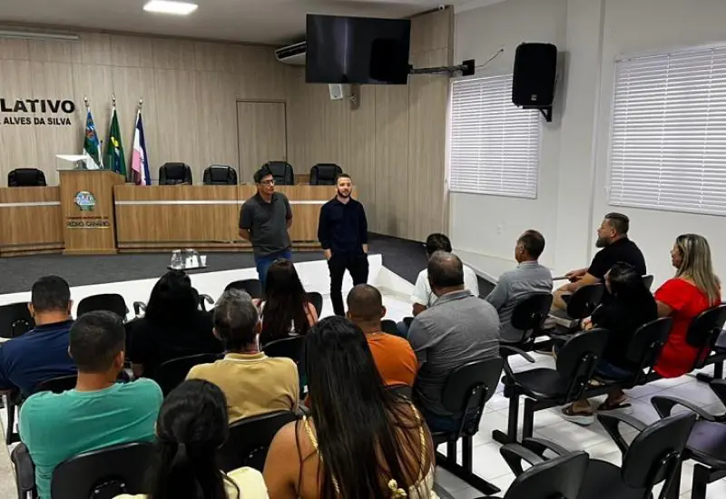 Prefeito Kleilson Rezende participa de culto de ação de graças com pastores em Pedro Canário