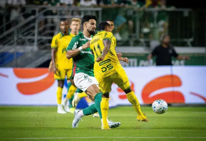 Em busca da manutenção da liderança, Palmeiras desafia retrospecto equilibrado contra Mirassol