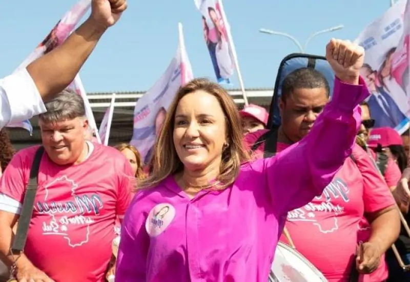 Emanuela Pedroso oficializa pré-candidatura à Câmara Federal durante Convenção do PSB