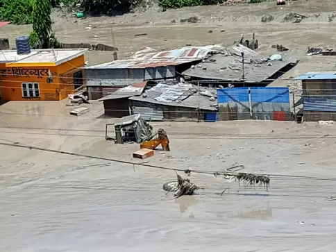 Enchente no Nepal deixa 384 turistas desaparecidos; 291 são estrangeiros