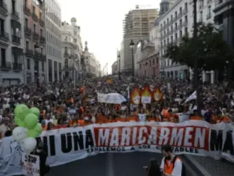 Espanha analisa novas regras para o mercado imobiliário após protestos