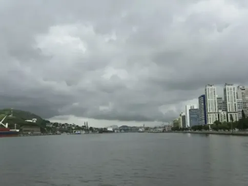 Frente fria deve mudar o tempo no ES e já há alertas de tempestades