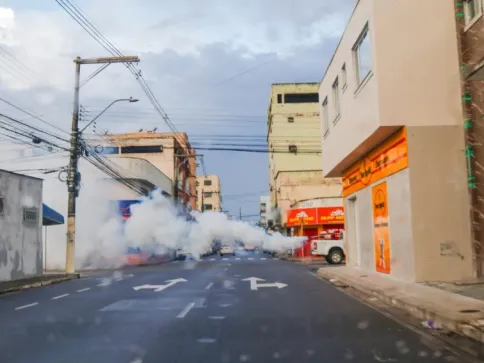 Fumacê percorre bairros e localidades de Linhares nesta semana