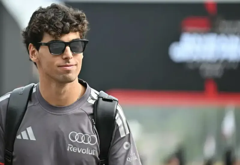 Gabriel Bortoleto brilha na F1 e volta a alcançar o Top 10 no GP do Bahrein
