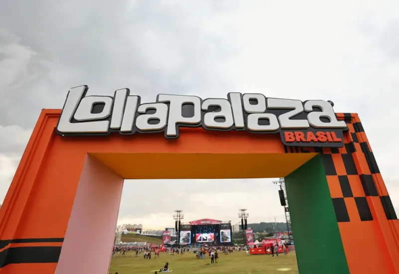 Lollapalooza 2026 e o retorno triunfal do BTS dominam o cenário do entretenimento nesta sexta-feira