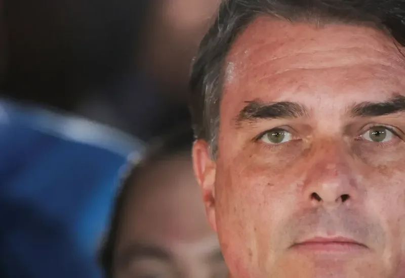 Governo Trump não pretende apoiar Flávio como líder do Brasil, diz Reuters