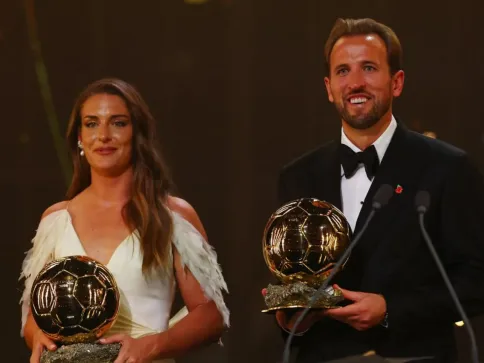 Harry Kane e Alexia Putellas vencem prêmio Bola de Ouro de 2026