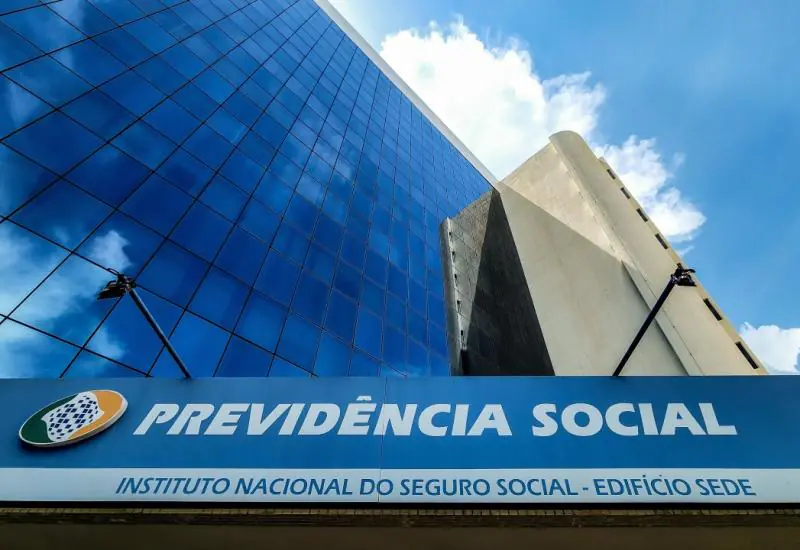 Crise no atendimento: fila do INSS supera 59 mil segurados à espera de perícia no Estado