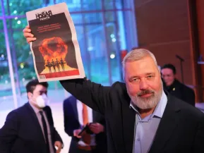 Jornal russo cofundado por Nobel da Paz fecha e denuncia censura de Putin