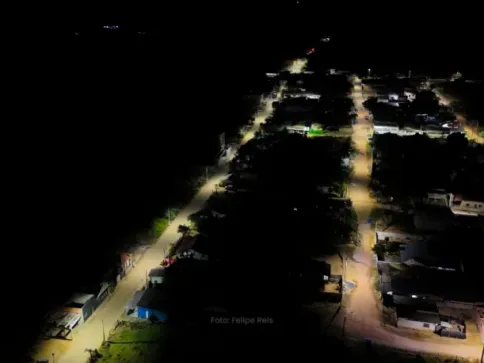 Linhares instala 931 luminárias de LED e 614 postes em mais de 60 localidades