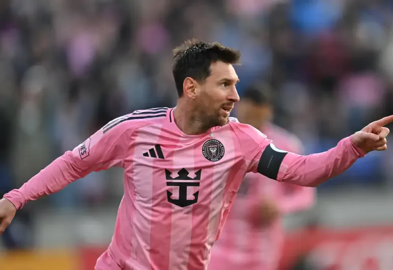 Lionel Messi atinge a marca de 900 gols na carreira e entra para grupo de elite do futebol mundial