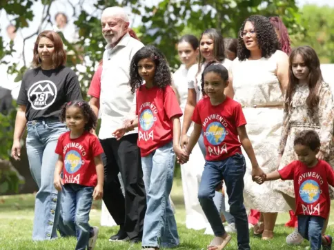 Lula defende respeito às religiões no Dia de Nossa Senhora Aparecida