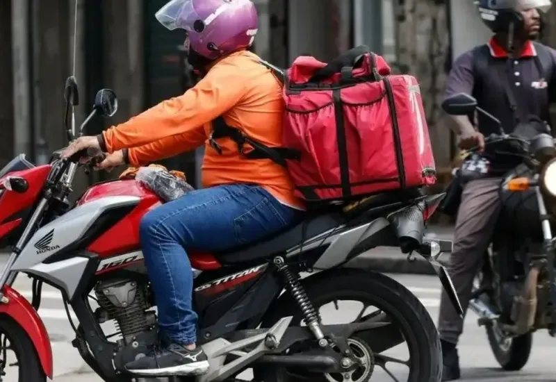 Multas de trânsito podem ficar mais baratas para motoristas de aplicativo e entregadores