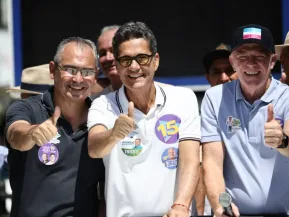 Na reta final, Casagrande (PSB) e Ricardo (MDB) visitam São Mateus e Linhares
