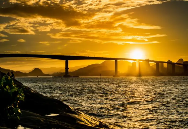 Panorama Capixaba: Fé, Infraestrutura e as Definições Políticas para 2026