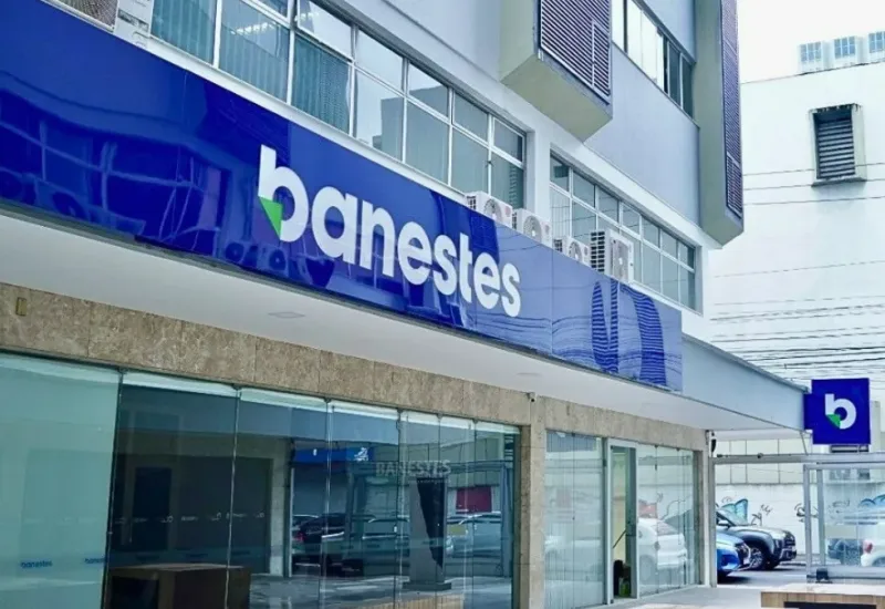Pazolini fica de fora de compromisso pelo Banestes entre candidatos ao Governo