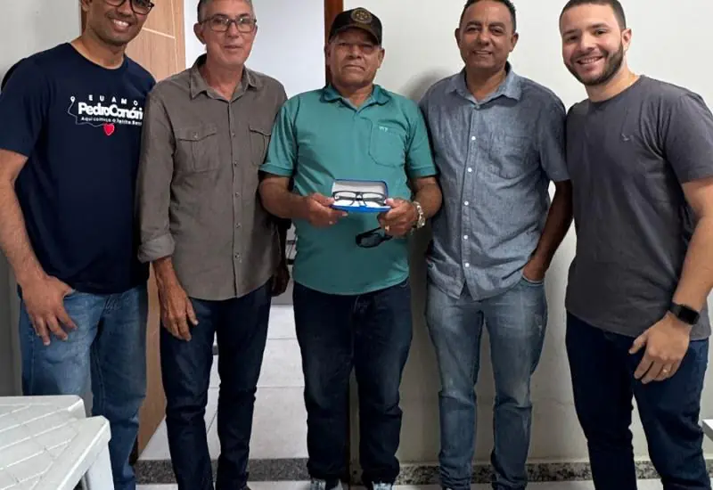Pedro Canário realiza nova entrega gratuita de óculos por meio do Programa Oftalmológico