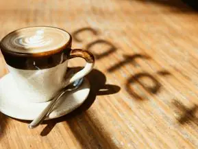 Café Brasileiro: Receita Recorde em 2025 impulsionada pela Força do Espírito Santo