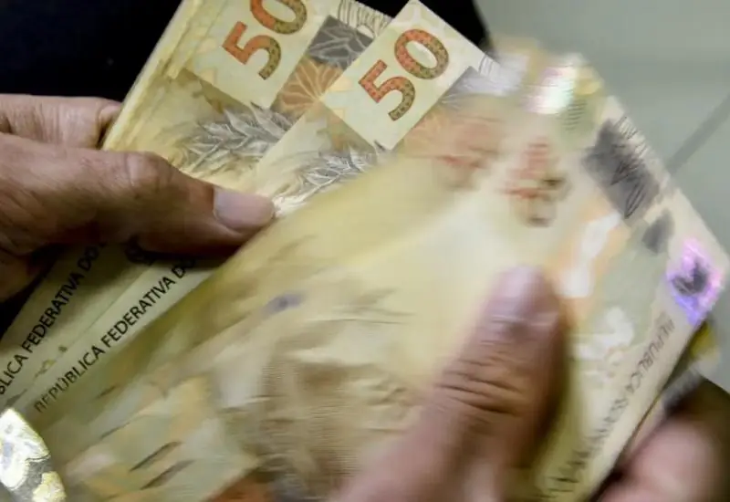 Mercado reduz previsão da inflação para 3,99% este ano