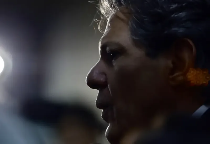 Haddad diz que é cedo para dizer se guerra no Irã vai impactar Selic