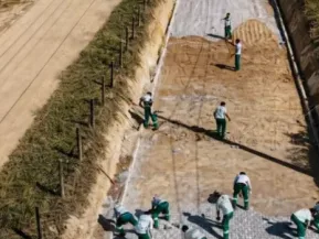 Prefeitura de São Mateus inicia calçamento na Rua dos Bandeirantes