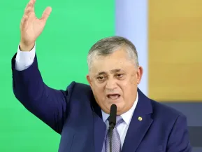 José Guimarães toma posse no Ministério das Relações Institucionais