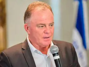 Renato Casagrande renuncia ao Governo do Estado para disputar vaga no Senado em 2026