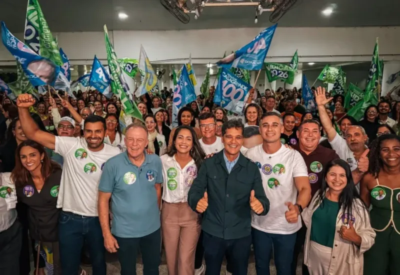 Renato Casagrande cumpre agenda de campanha na Serra ao lado de Ricardo Ferraço e lideranças políticas