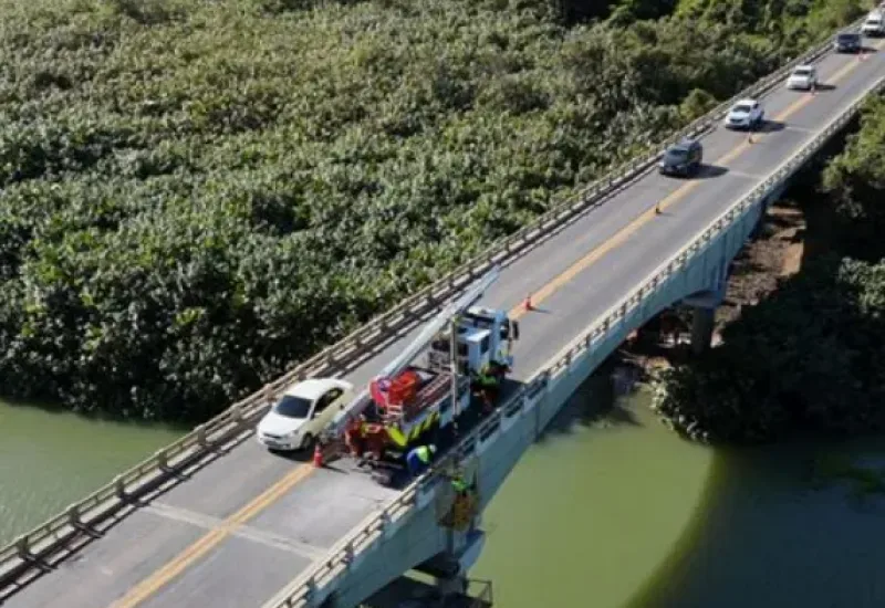 Reparo na ponte sobre o Rio São Mateus terá sistema pare e siga na BR-101