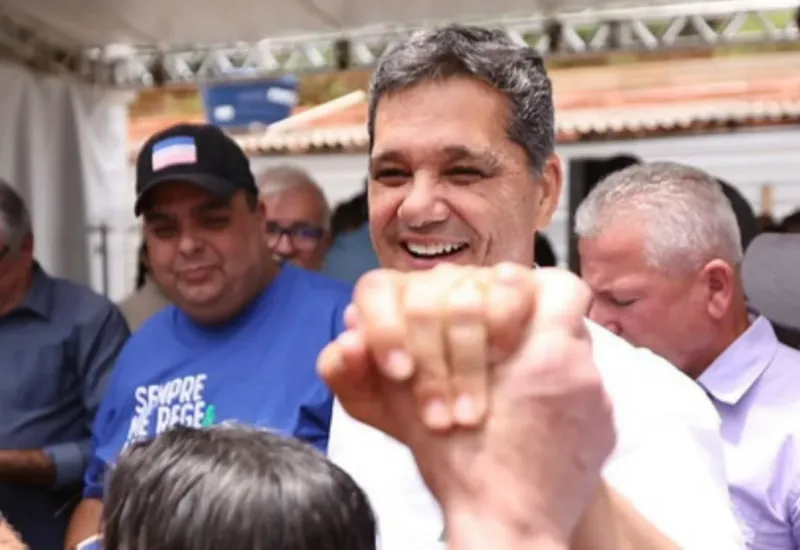 Ricardo Ferraço empata tecnicamente com Pazolini, aponta pesquisa