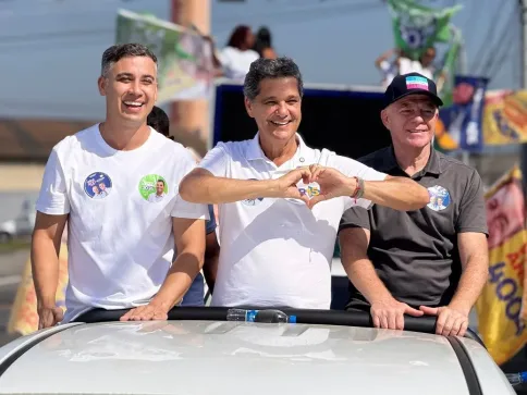 Ricardo Ferraço percorre bairros da Serra ao lado de Casagrande e destaca R$ 1,4 bilhão em investimentos