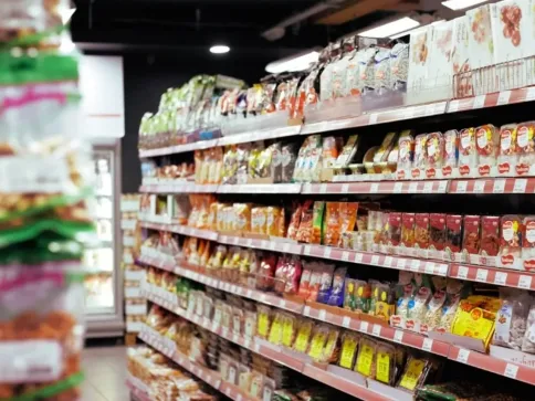 Supermercados do ES seguem fechados aos domingos, mas vão abrir no verão