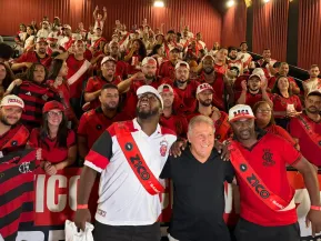 Estreia de documentário sobre Zico emociona público no Rio