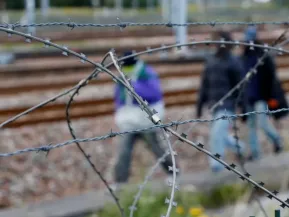 UE envia embarcações a Canal da Mancha para enfrentar “crise imigratória"