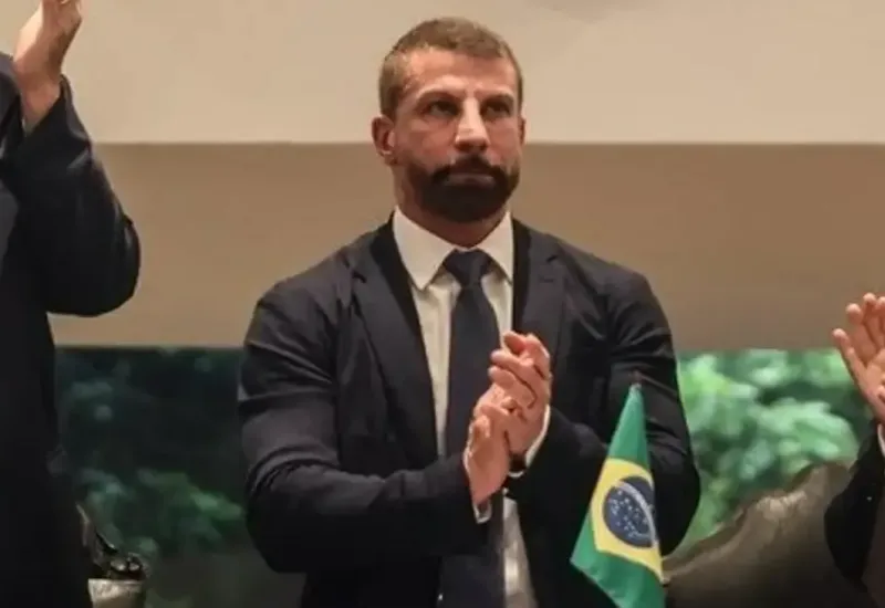 Vasco libera contrato da SAF com empresa de Lamacchia para análise do Conselho Deliberativo