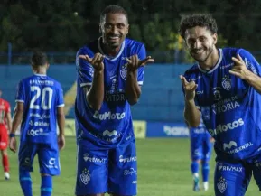 Vitória assume vice-liderança na Série D enquanto Rio Branco amarga jejum de vitórias