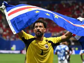Vozinha supera craques e atinge marca impressionante durante Copa do Mundo