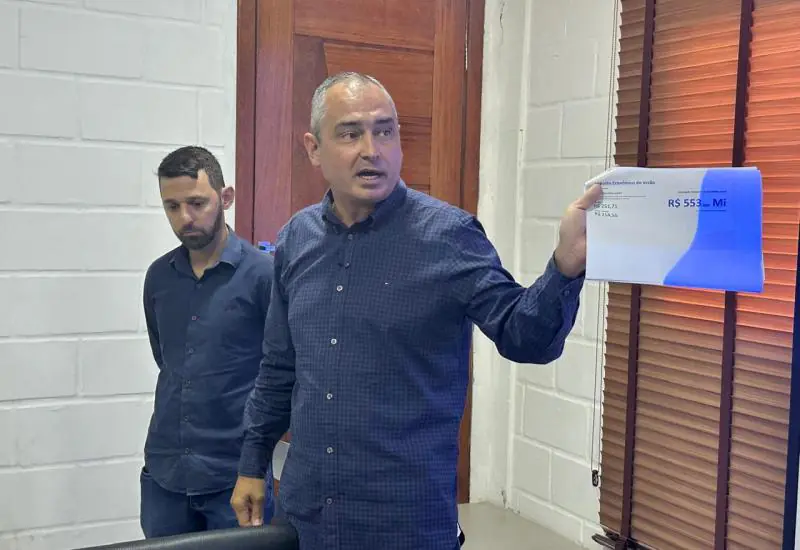 Verão de Guriri injeta mais de meio bilhão na economia e prefeito anuncia novas obras para a orla
