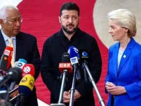 Zelensky diz que UE tem "verdadeiros líderes" em meio a briga com Trump