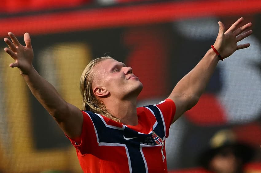 Haaland comemora classificação da Noruega contra o Brasil nas oitavas de final da Copa do Mundo