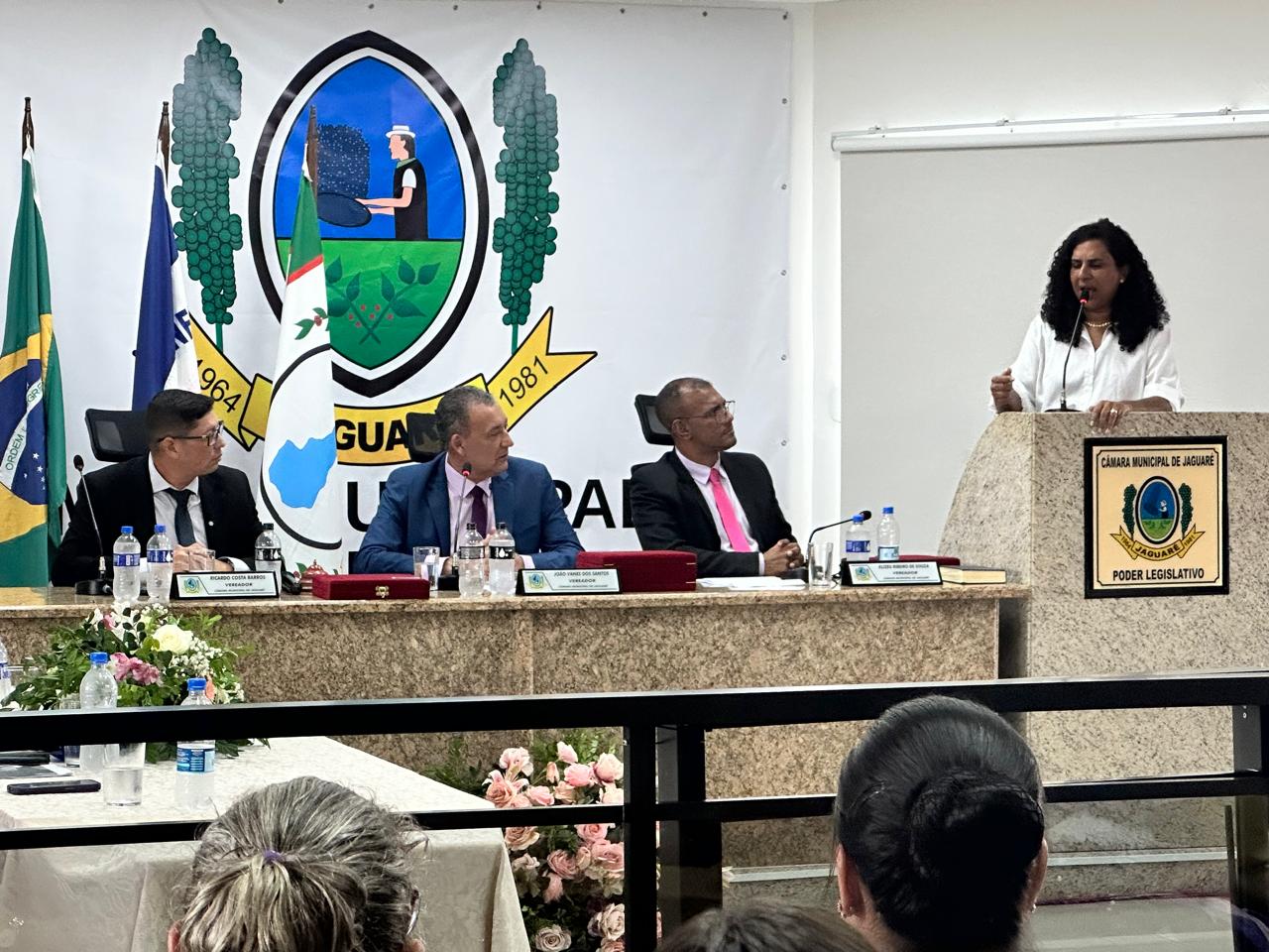 Câmara de Jaguaré realiza Sessão Solene em homenagem às mulheres e lança campanha de enfretamento à violência 10 WhatsApp Image 2026 03 13 at 15.46.56 6