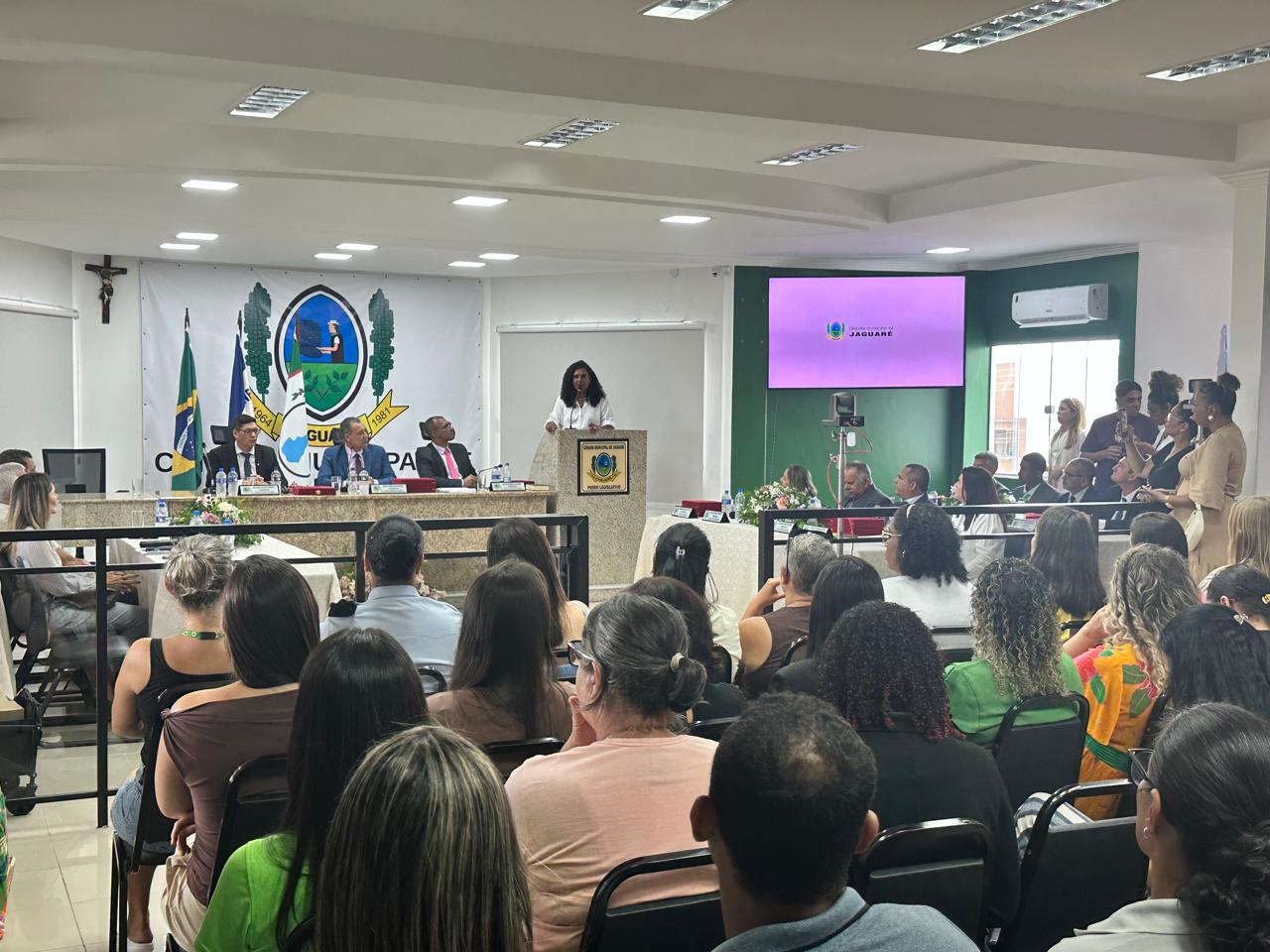 Câmara de Jaguaré realiza Sessão Solene em homenagem às mulheres e lança campanha de enfretamento à violência 12 WhatsApp Image 2026 03 13 at 15.46.56 8
