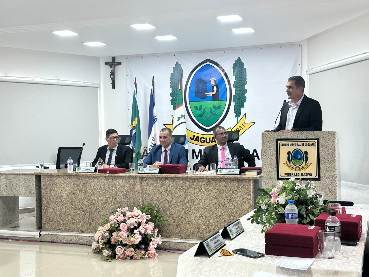 Câmara de Jaguaré realiza Sessão Solene em homenagem às mulheres e lança campanha de enfretamento à violência 3 WhatsApp Image 2026 03 13 at 15.46.56