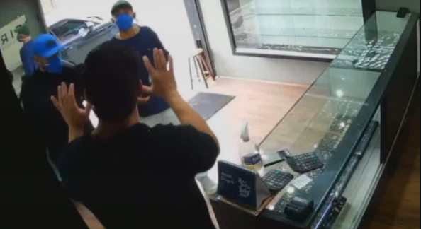 Polícia Civil prende em Aracruz suspeito de assalto milionário a joalheria